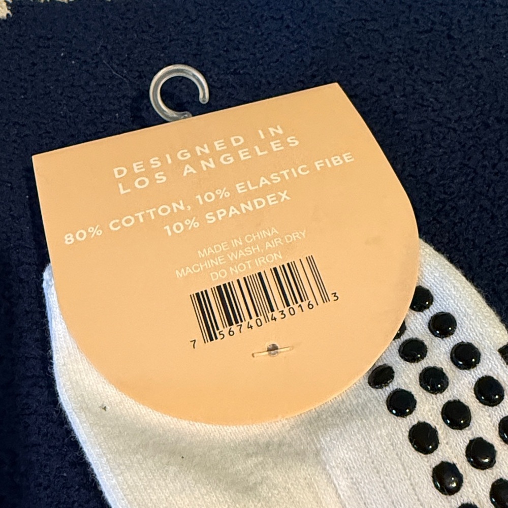 NWT Souls grip socks - carbs! - Picture 3 of 5